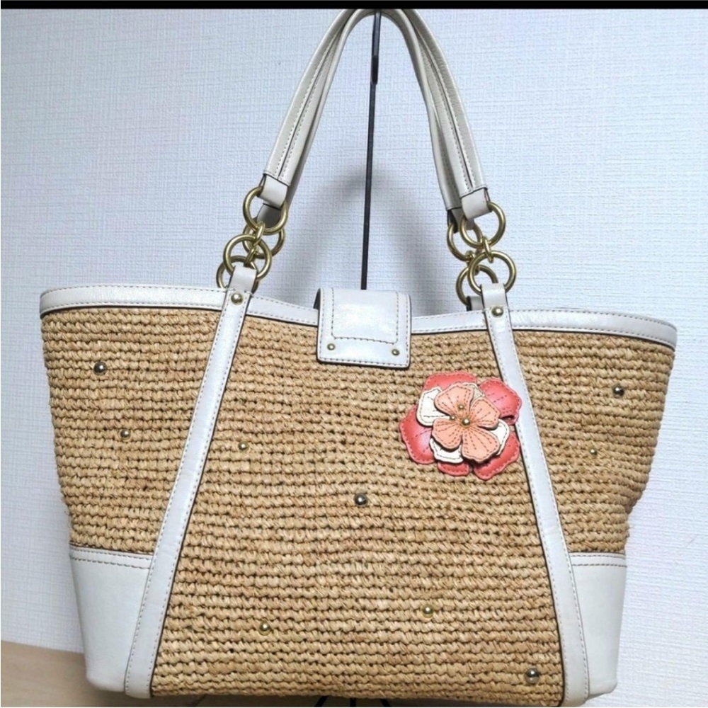 Coach Hampton Leather and Straw Tote with White Trim and Floral Appliqués - Picture 5 of 15